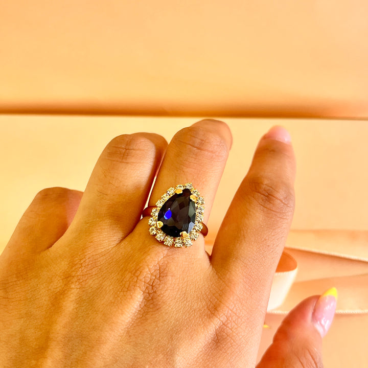 Purple teardrop preciosa crystals set