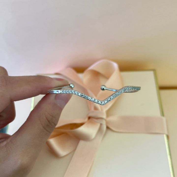 Open silver zircone bangle