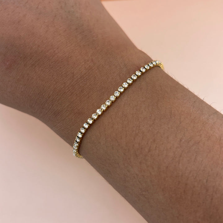 Thin tennis bracelet