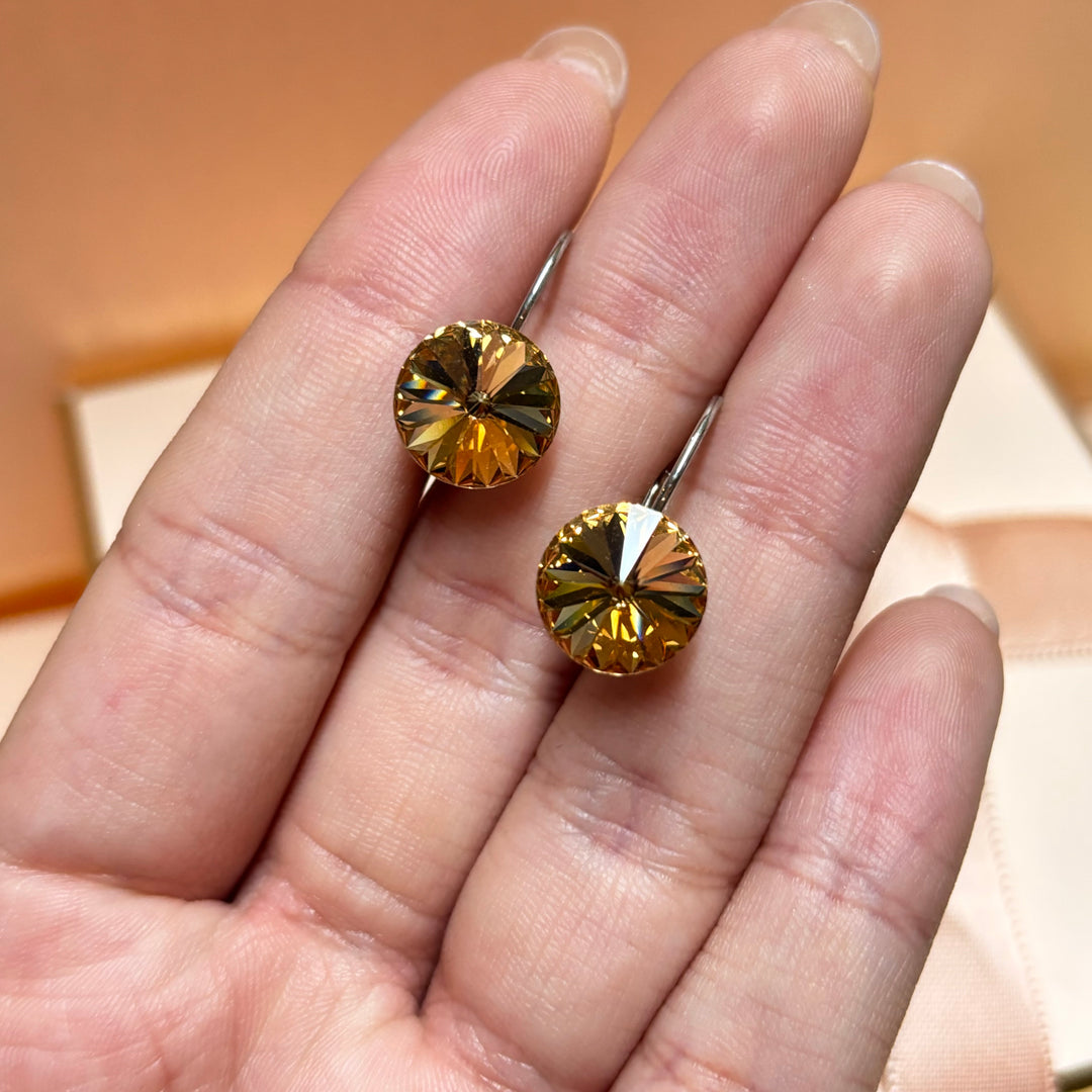 Basic bronze rhinestone hooks