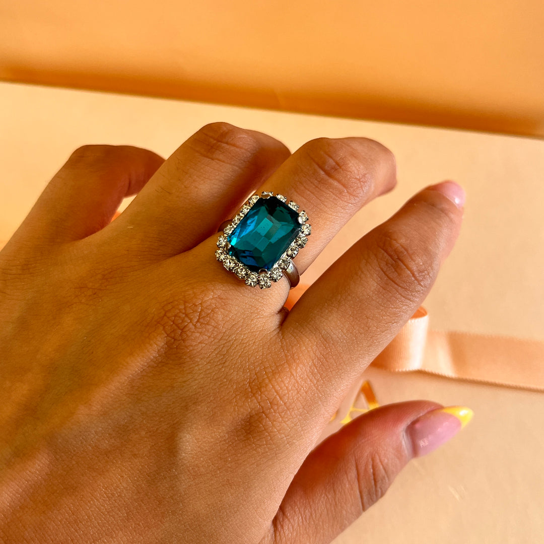 Verdemar rectangular Preciosa crystals set