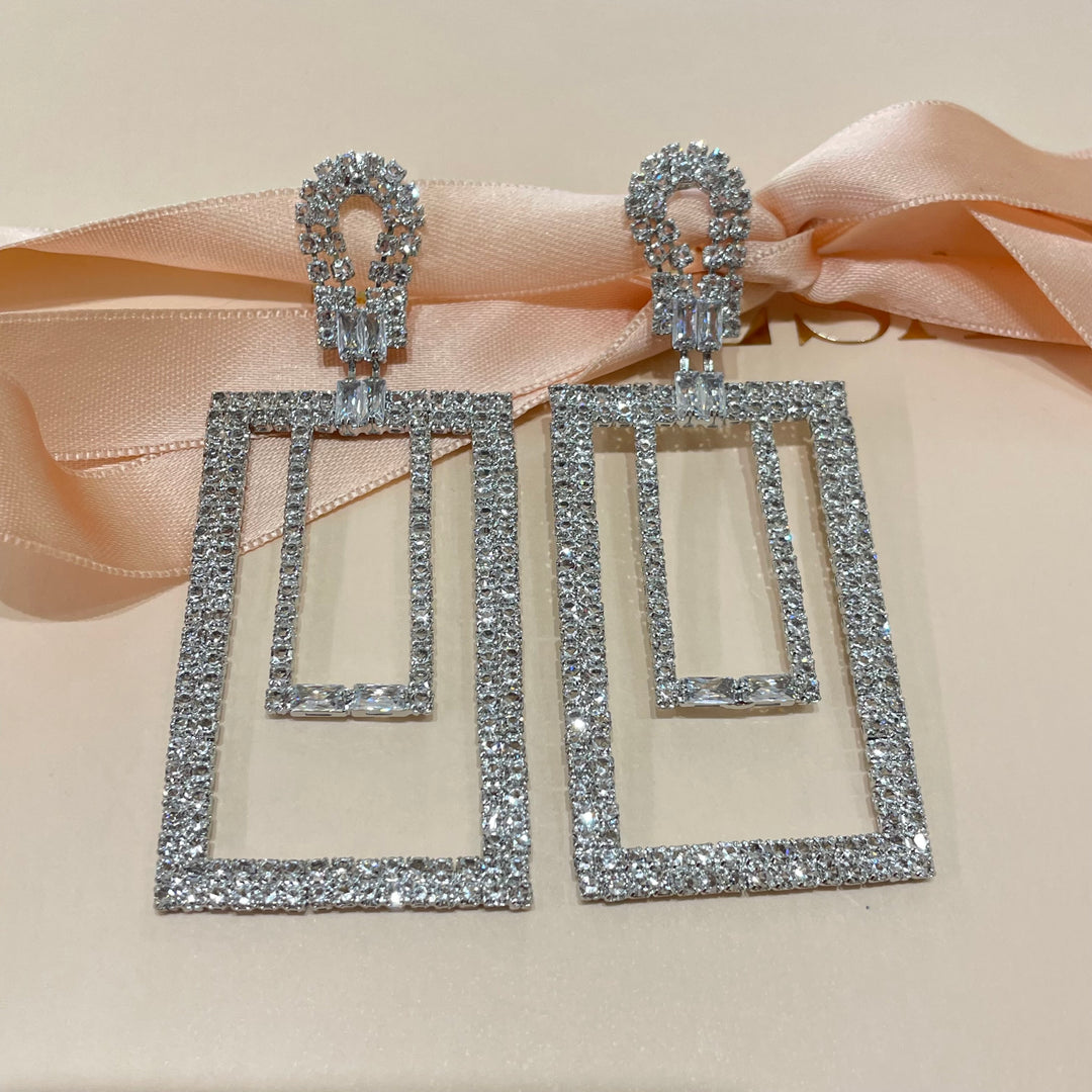 Elegant earrings