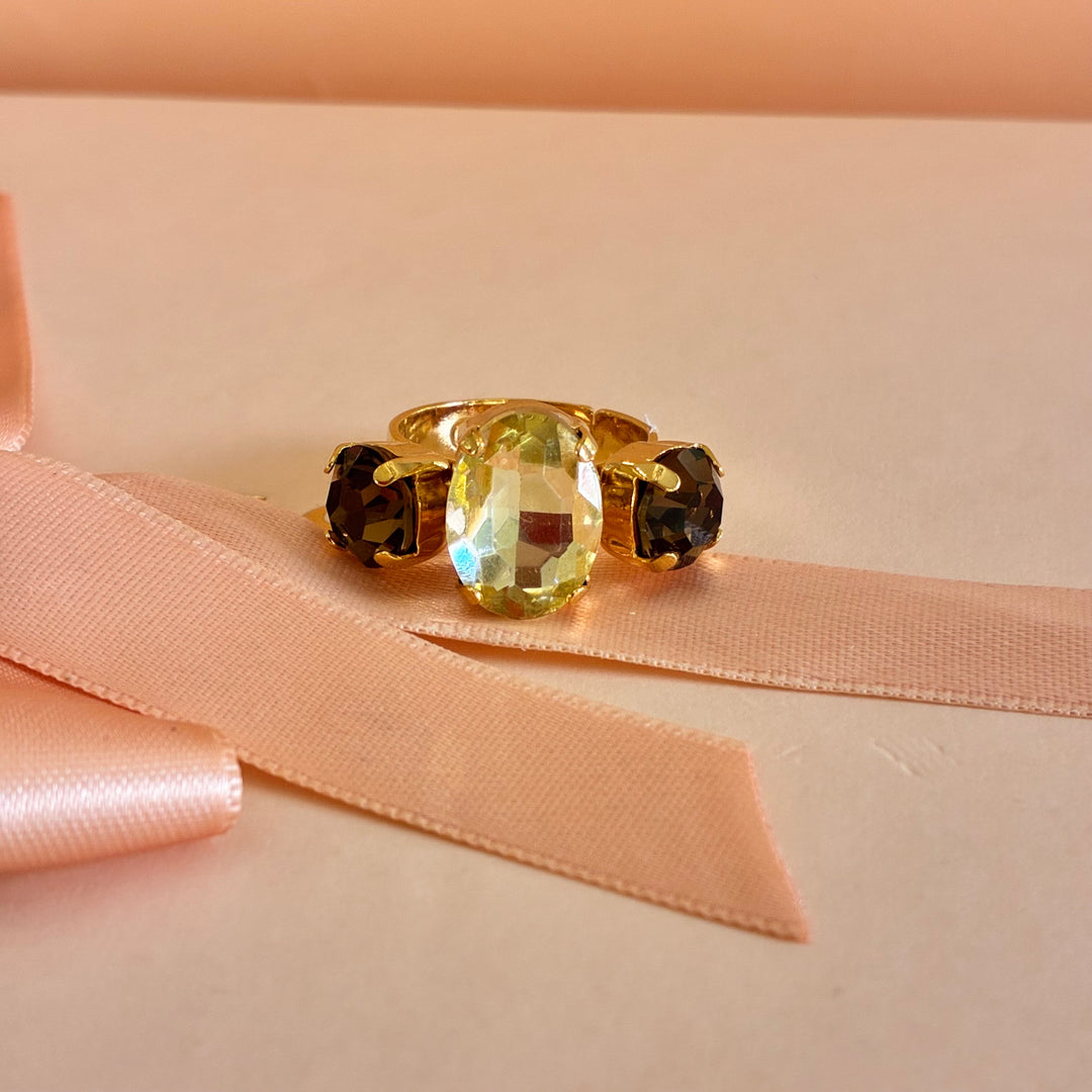 Yellow and bronze preciosa crystals set