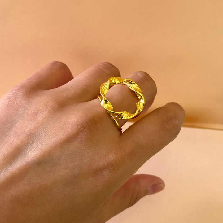 Twisted circle gold handmade set