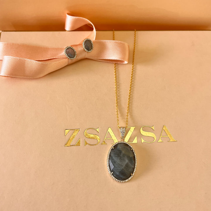 Grey semi precious stone and zircone set