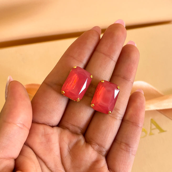 Coral rectangular preciosa crystals set