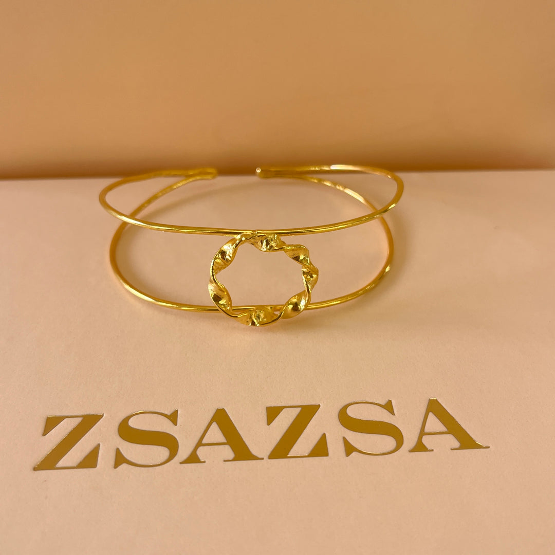 Twisted circle gold handmade set