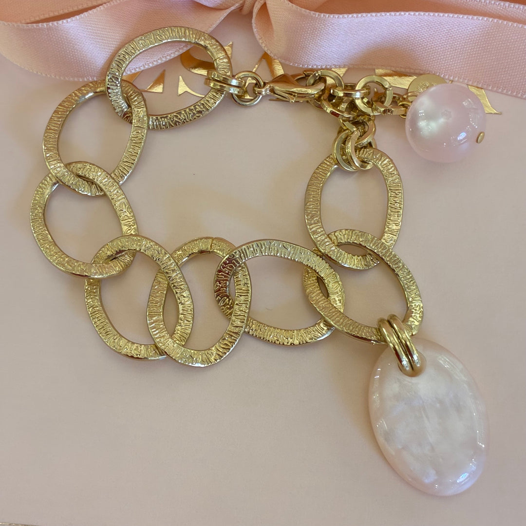 Gold plated light pink bracelet