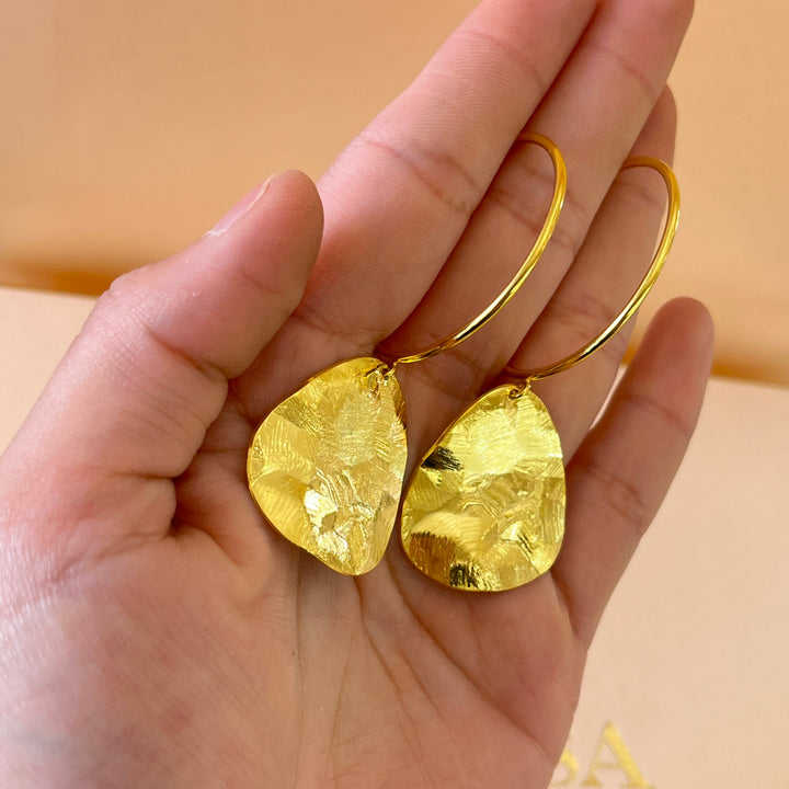 Irregular triangular handmade set