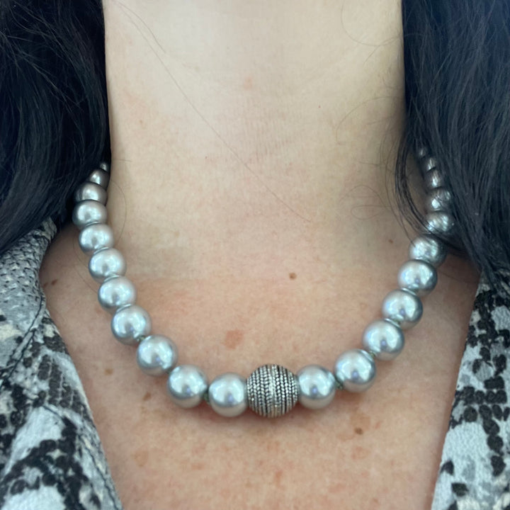 Complete grey pearls set