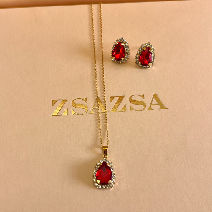 Red teardrop presiosa crystals set