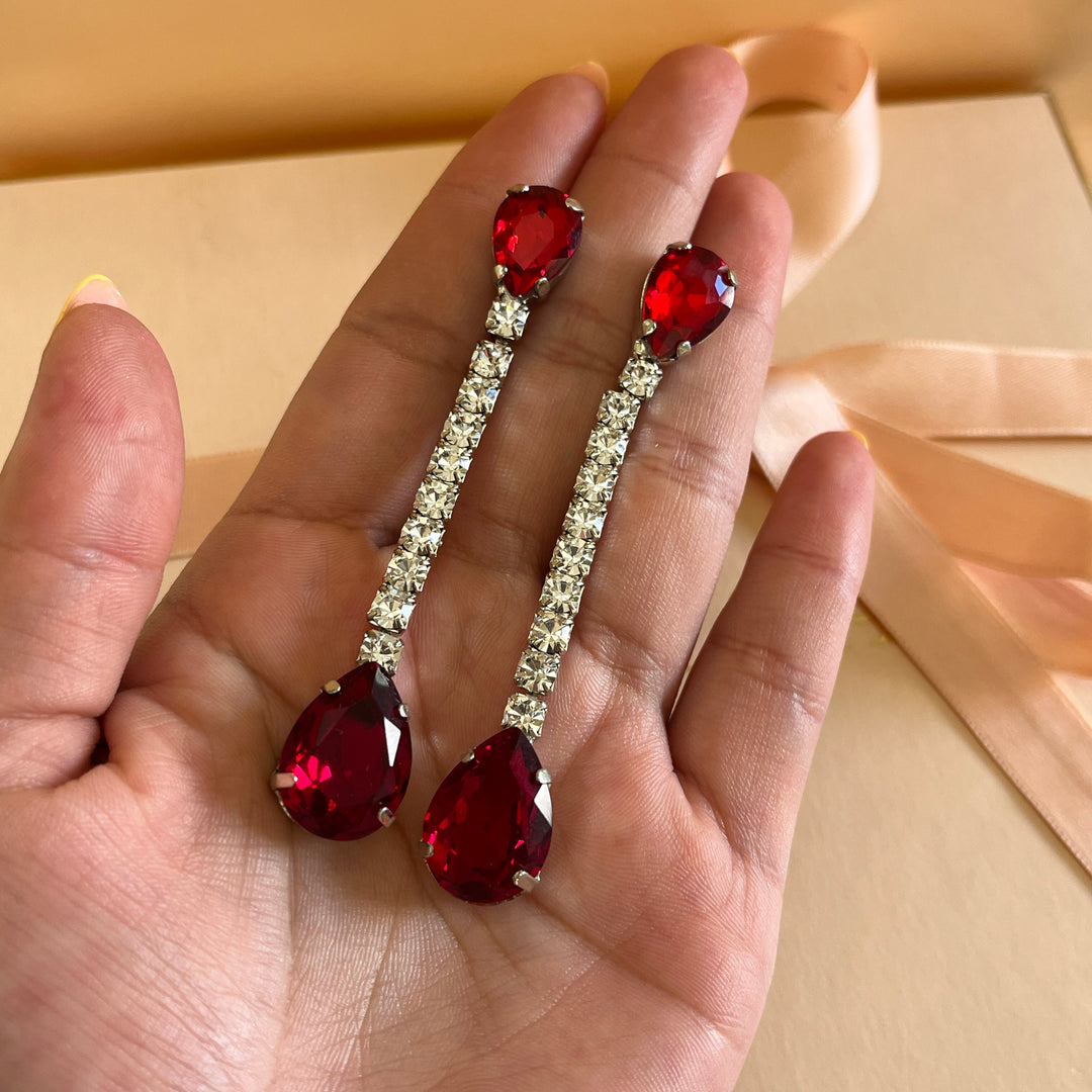 Red teardrop Preciosa crystals set