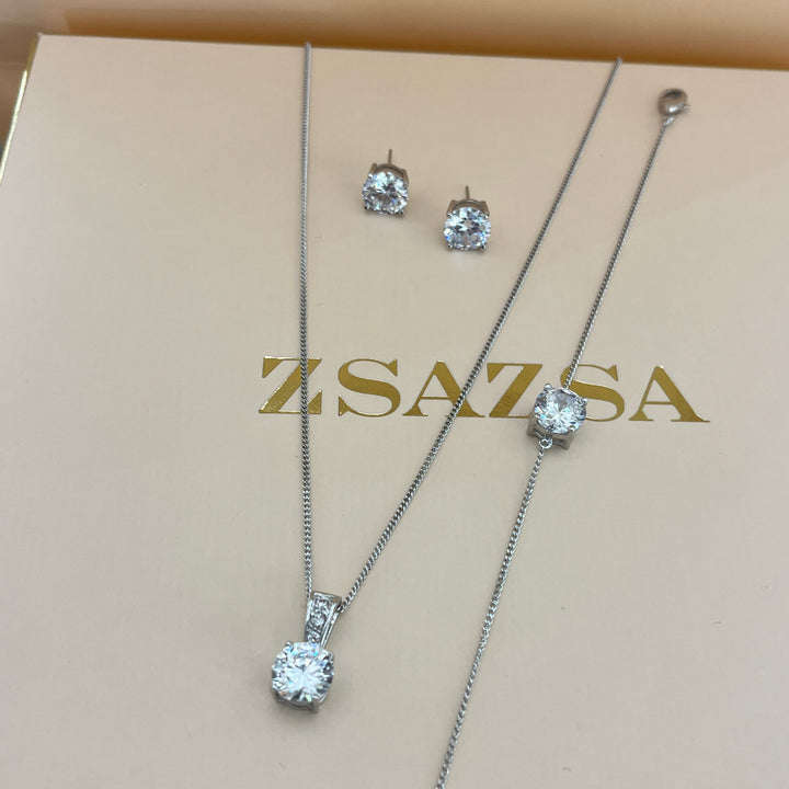 Silver solitaire zircone set