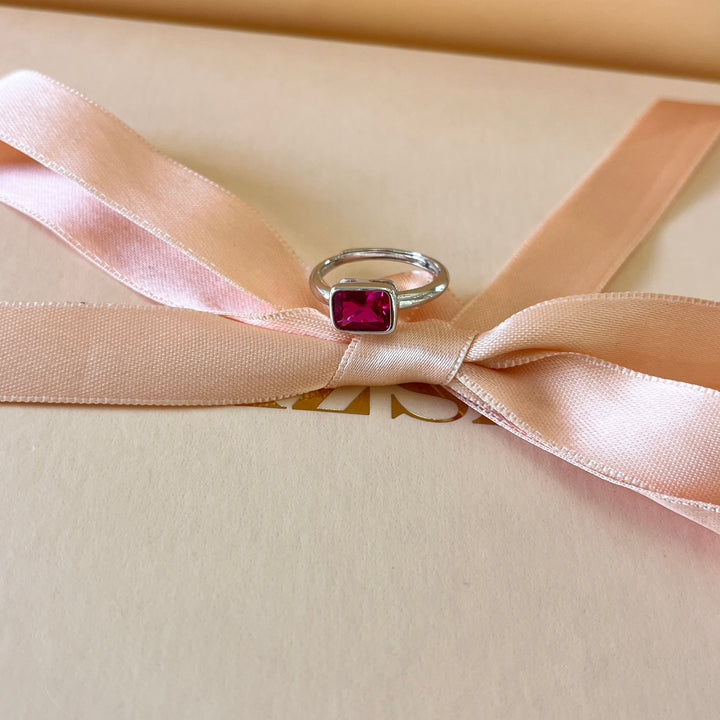 Red rectangular zircone set