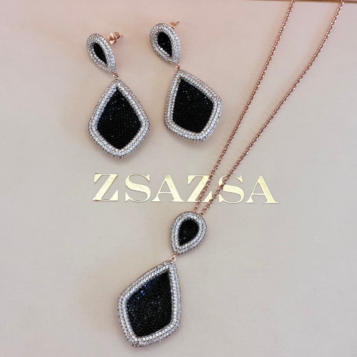Black zircone rose gold plated pendant set