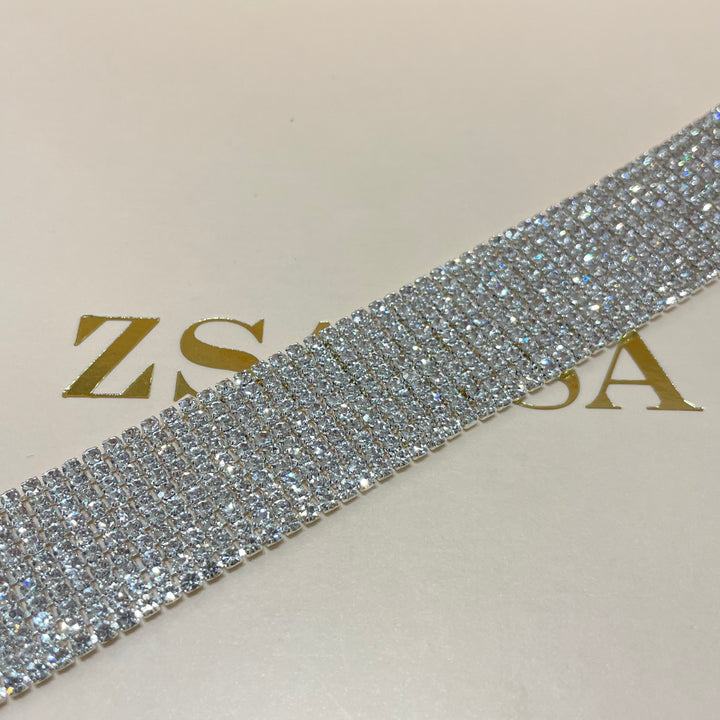 Elegant silver bracelet