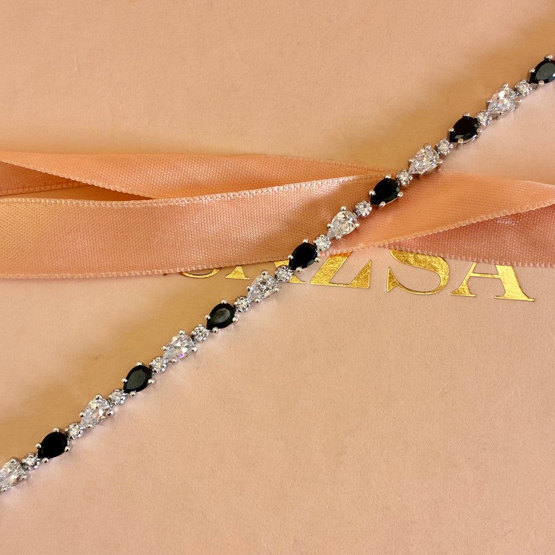 Teardrop black dainty zircone sterling silver bracelet
