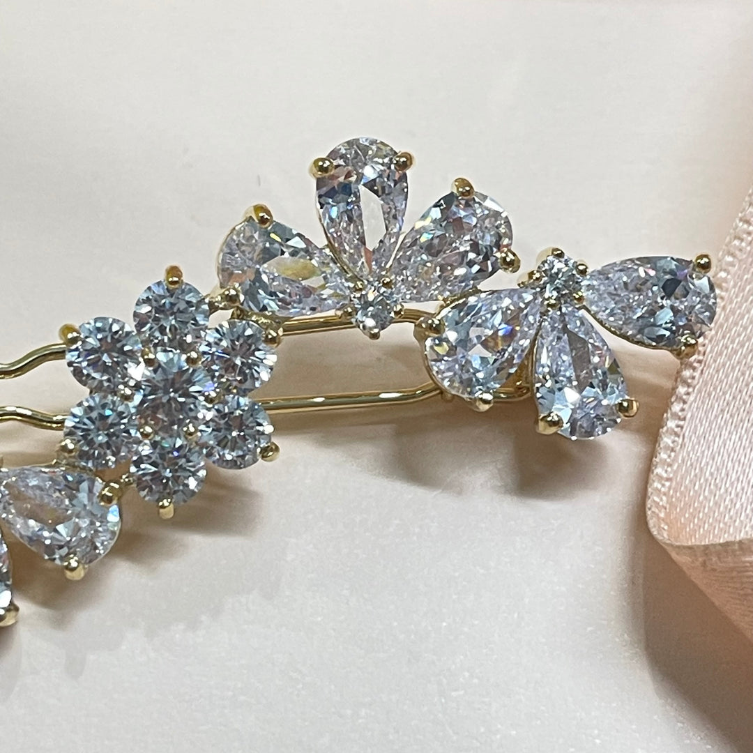 Gold teardrop cubic hair clip