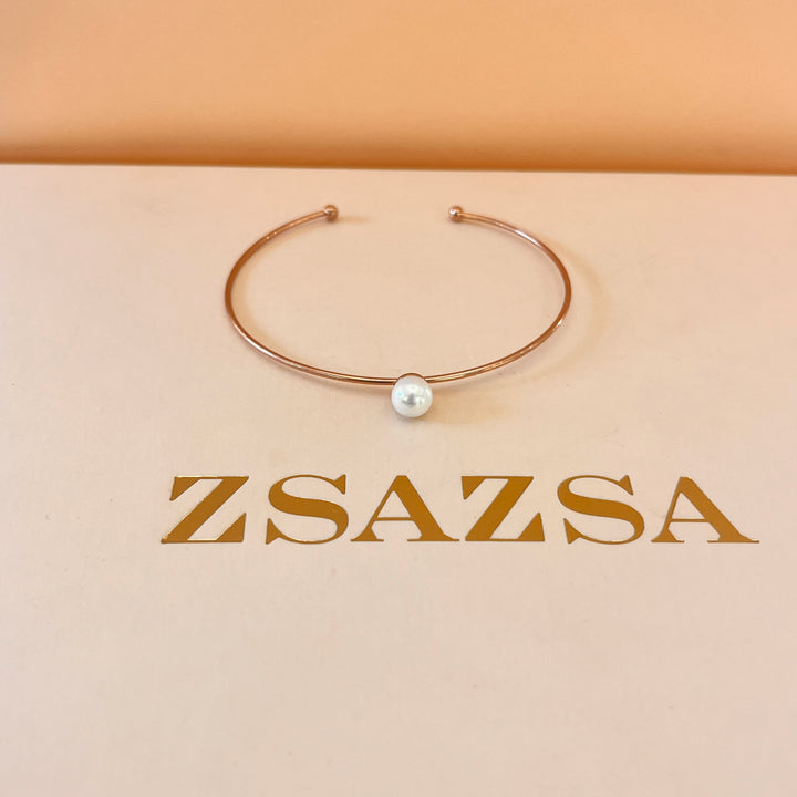 Pearl rose gold plated bangle