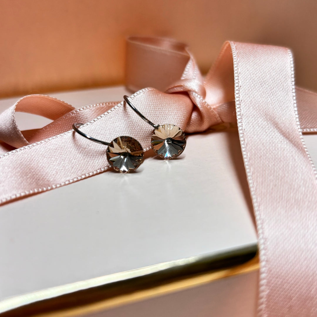 Basic bronze rhinestone hooks