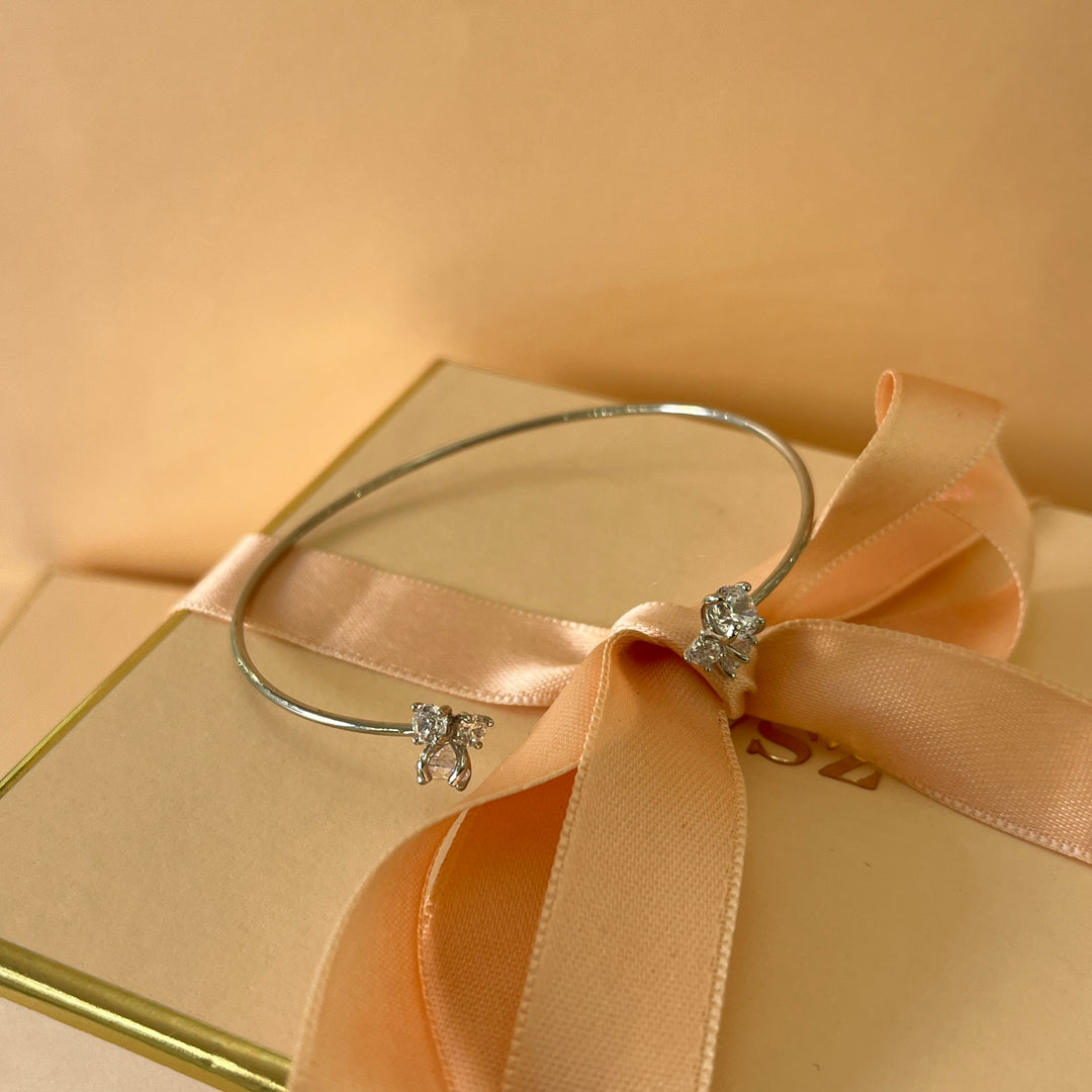 Open silver zircone bangle