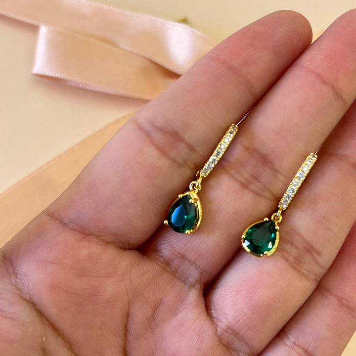 Teardrop zircone hoops