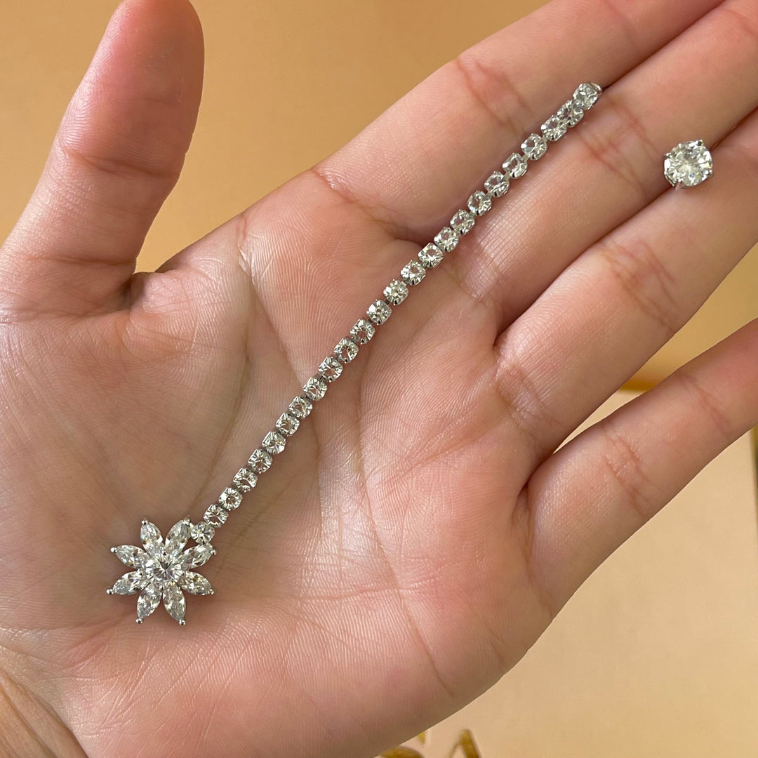 Silver zircone asymmetric earrings