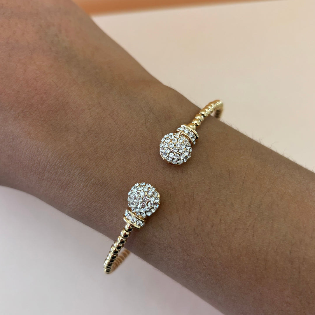 Elegant bangle