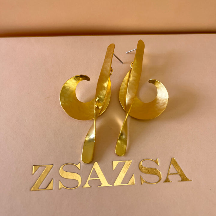 Twisted gold plated earrings