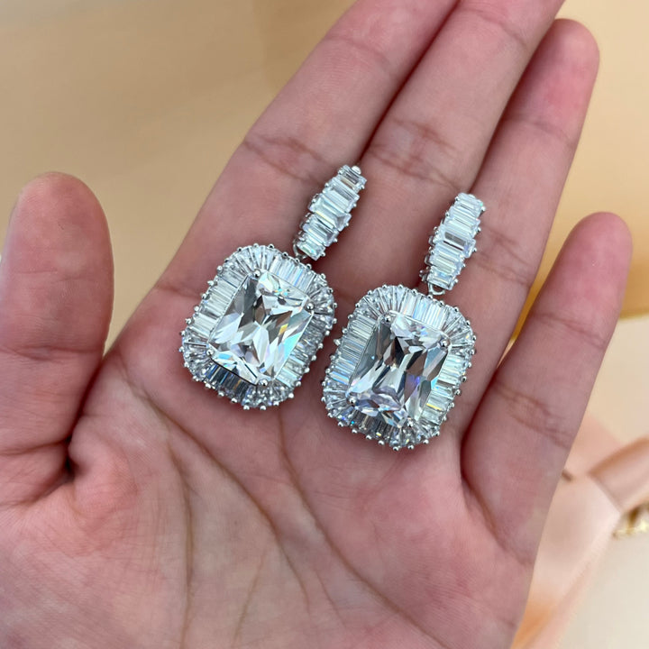 Silver zircone square earrings