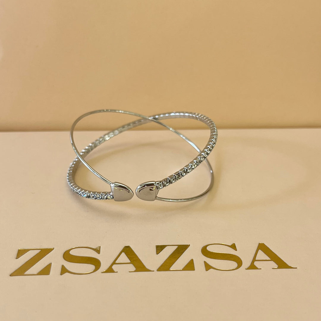 Dainty silver bangle