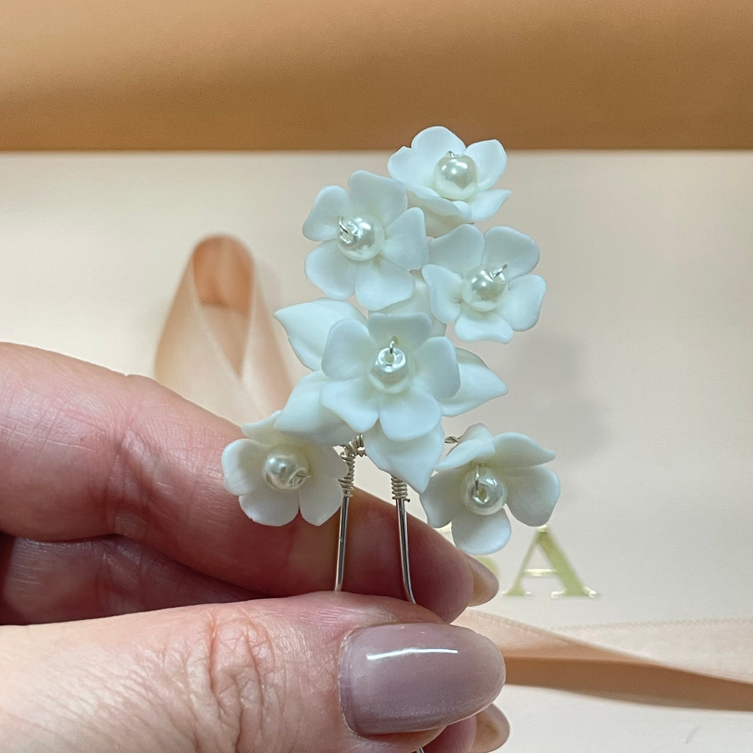 Flowers and pearls hair pin