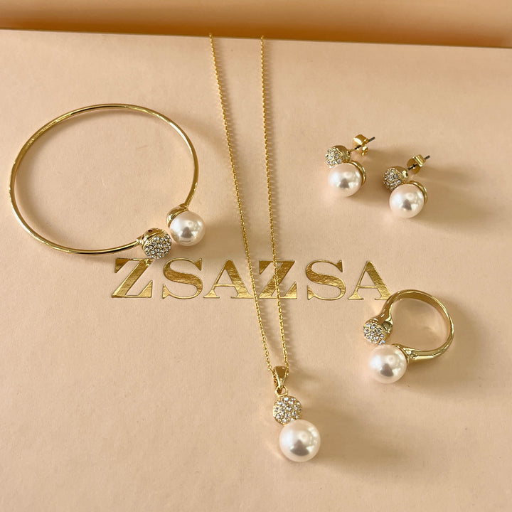 Elegant cream pearl & gold set