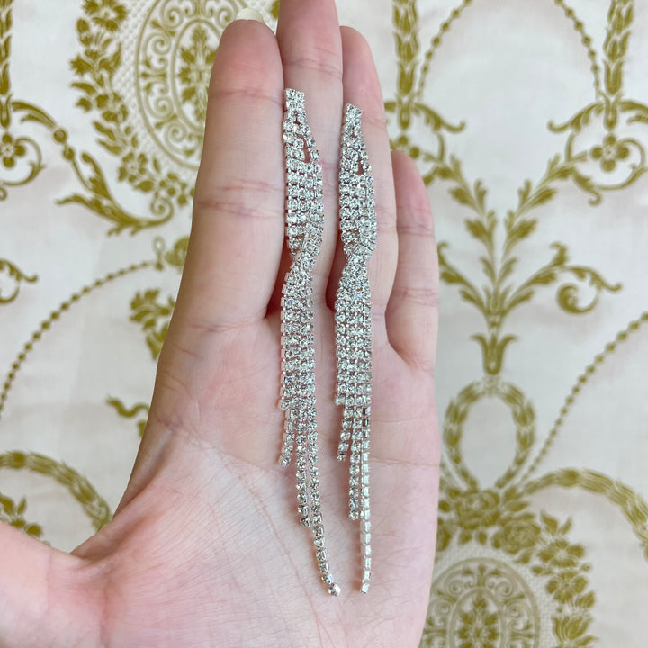Elegant fringe earrings