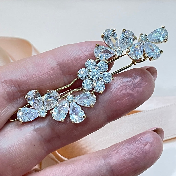 Gold teardrop cubic hair clip