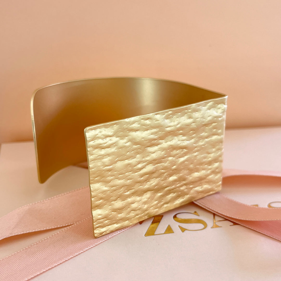 Gold handmade bangle