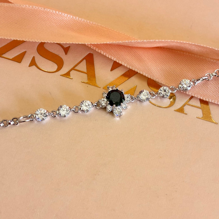 Black dainty flower zircone bracelet