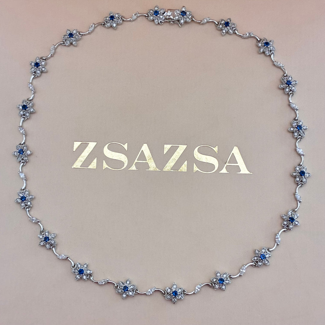 Dainty flowers navy blue zircone necklace