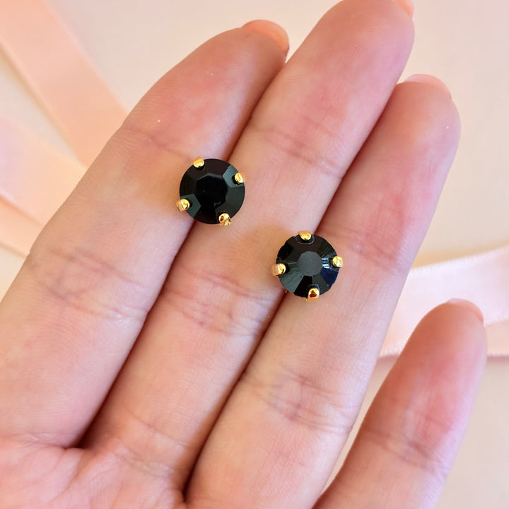 Black preciosa crystals studs