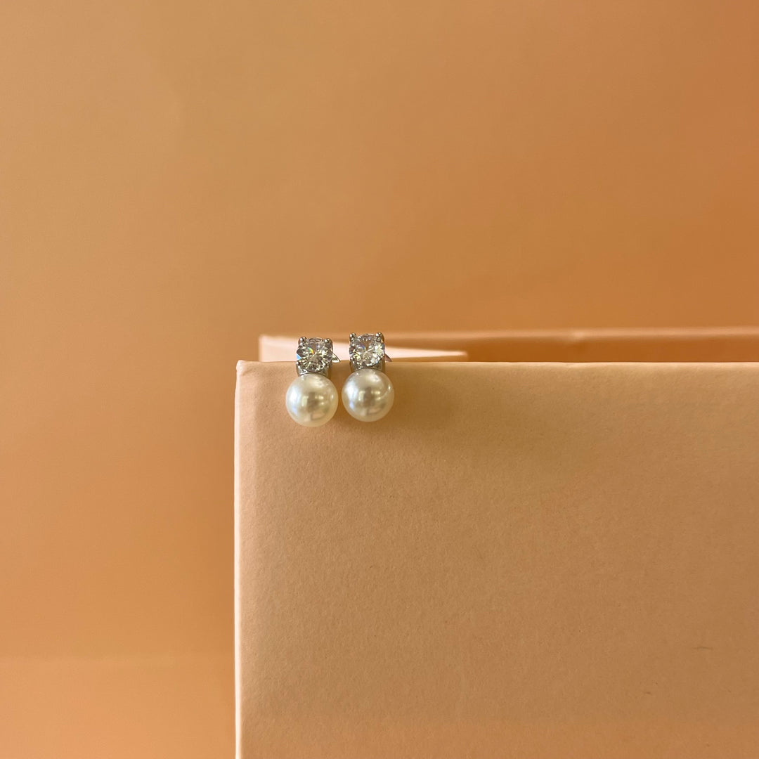 Zircone & pearls studs