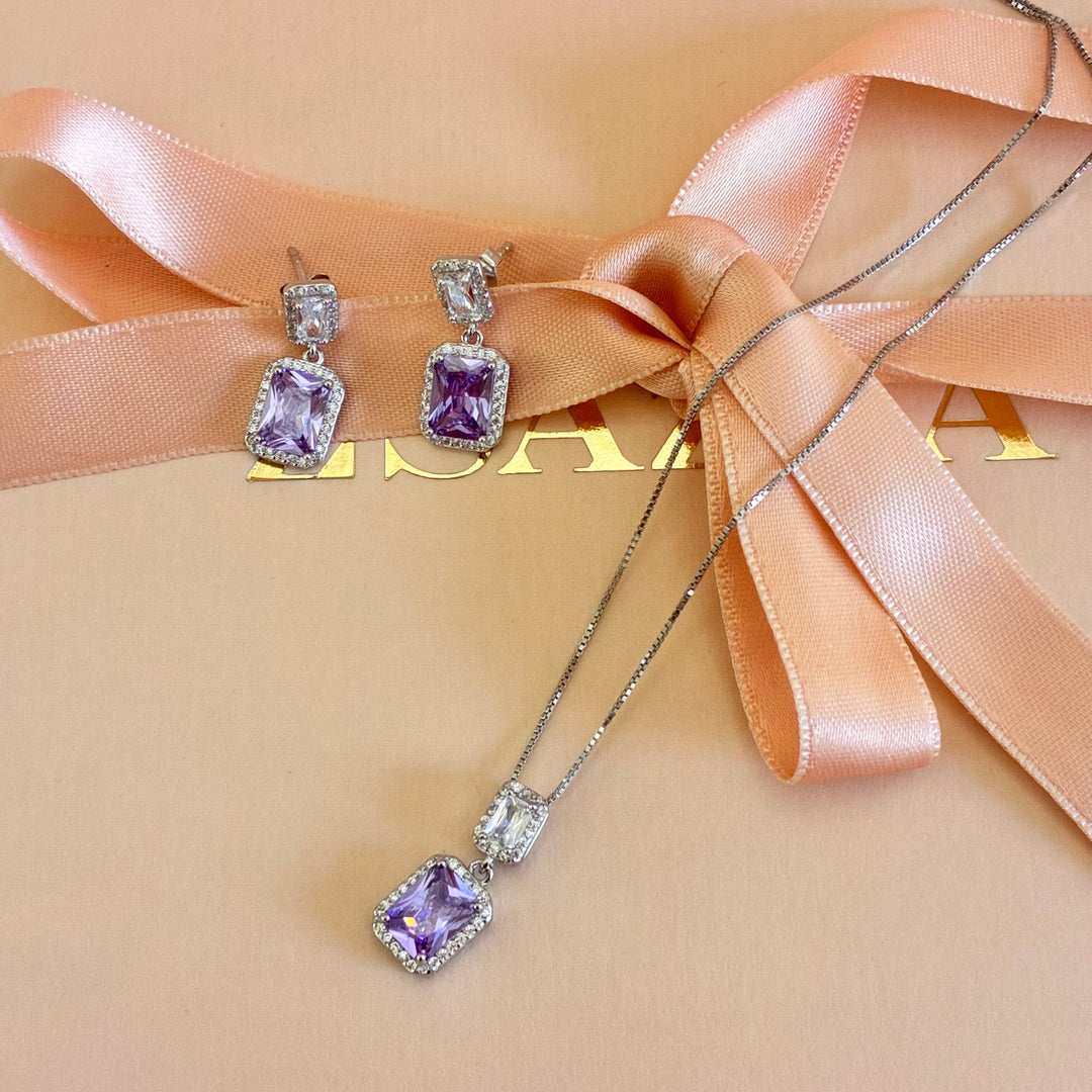 Lilac rectangular zircone pendant set