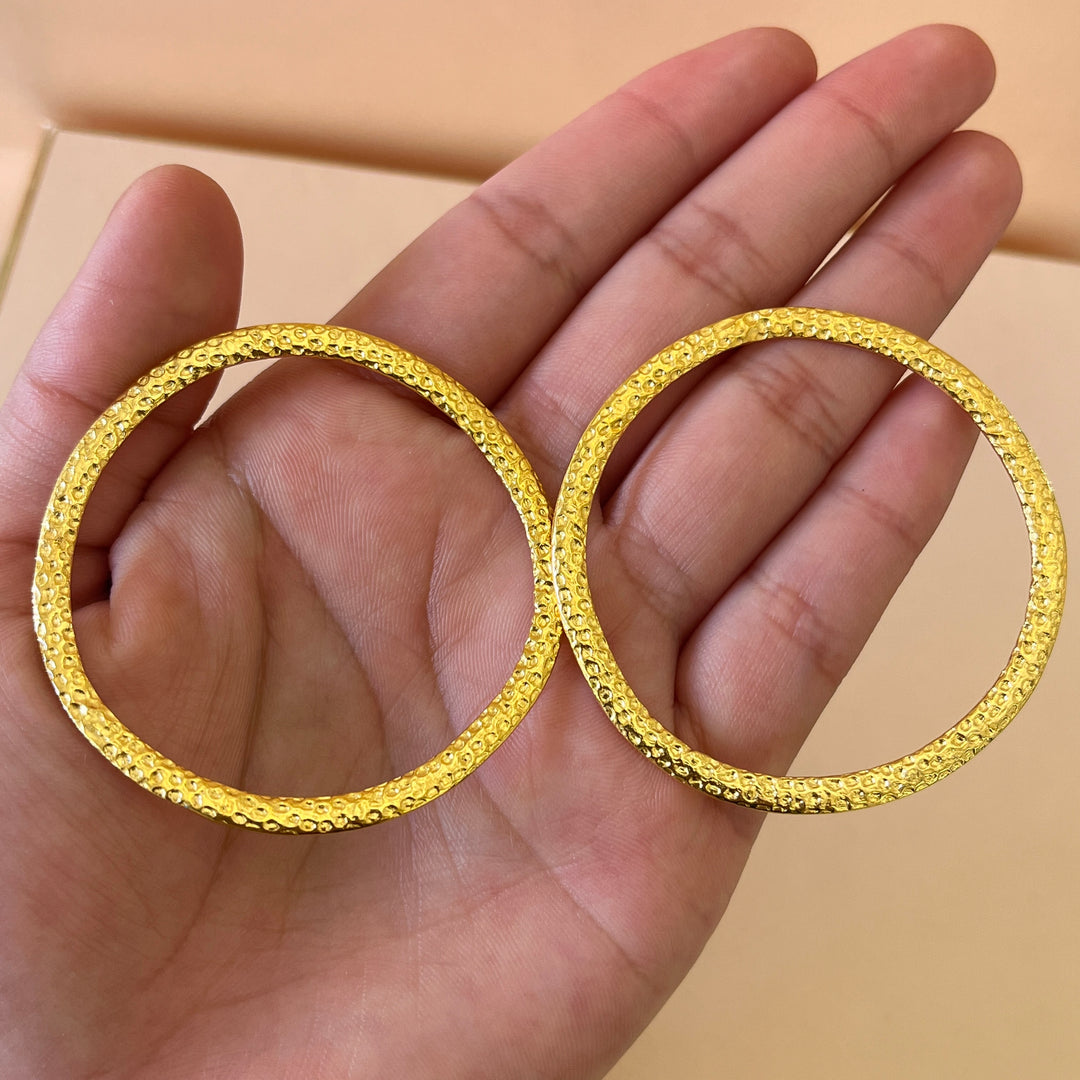 Round gold handmade set