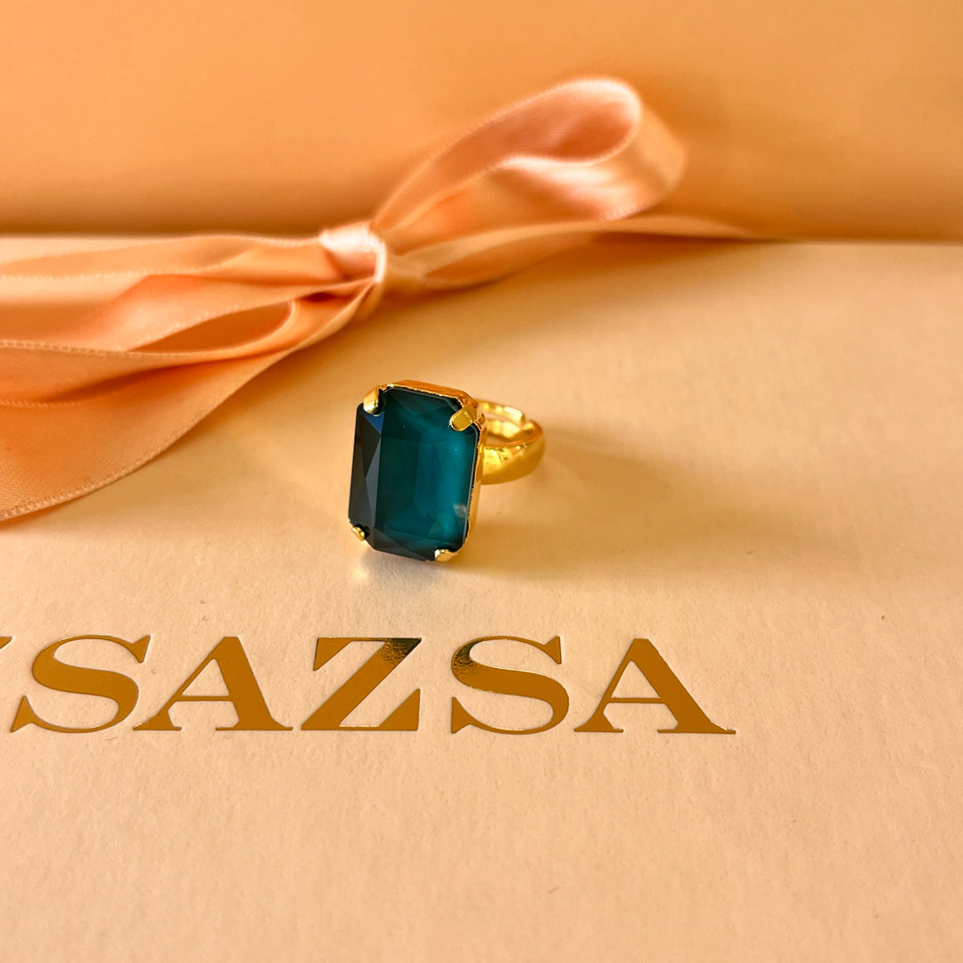 Dark green rectangular Swarovski crystals set