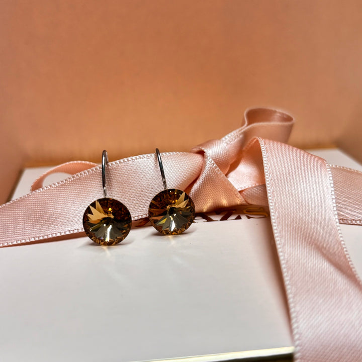 Basic bronze rhinestone hooks