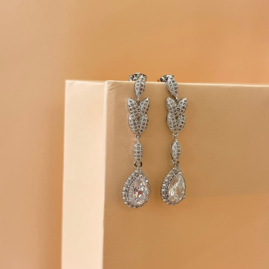 Silver zircone teardrop earrings