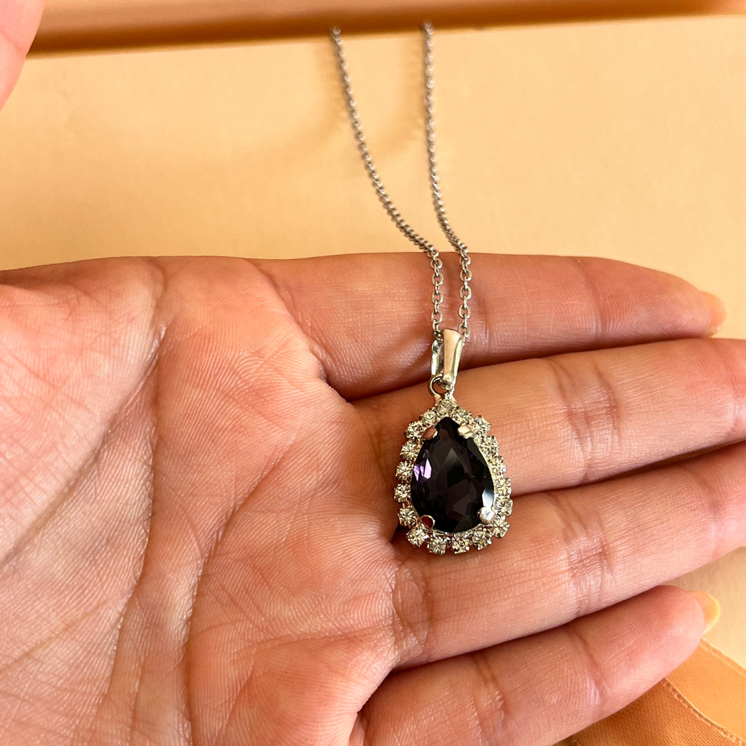 Purple teardrop preciosa crystals set