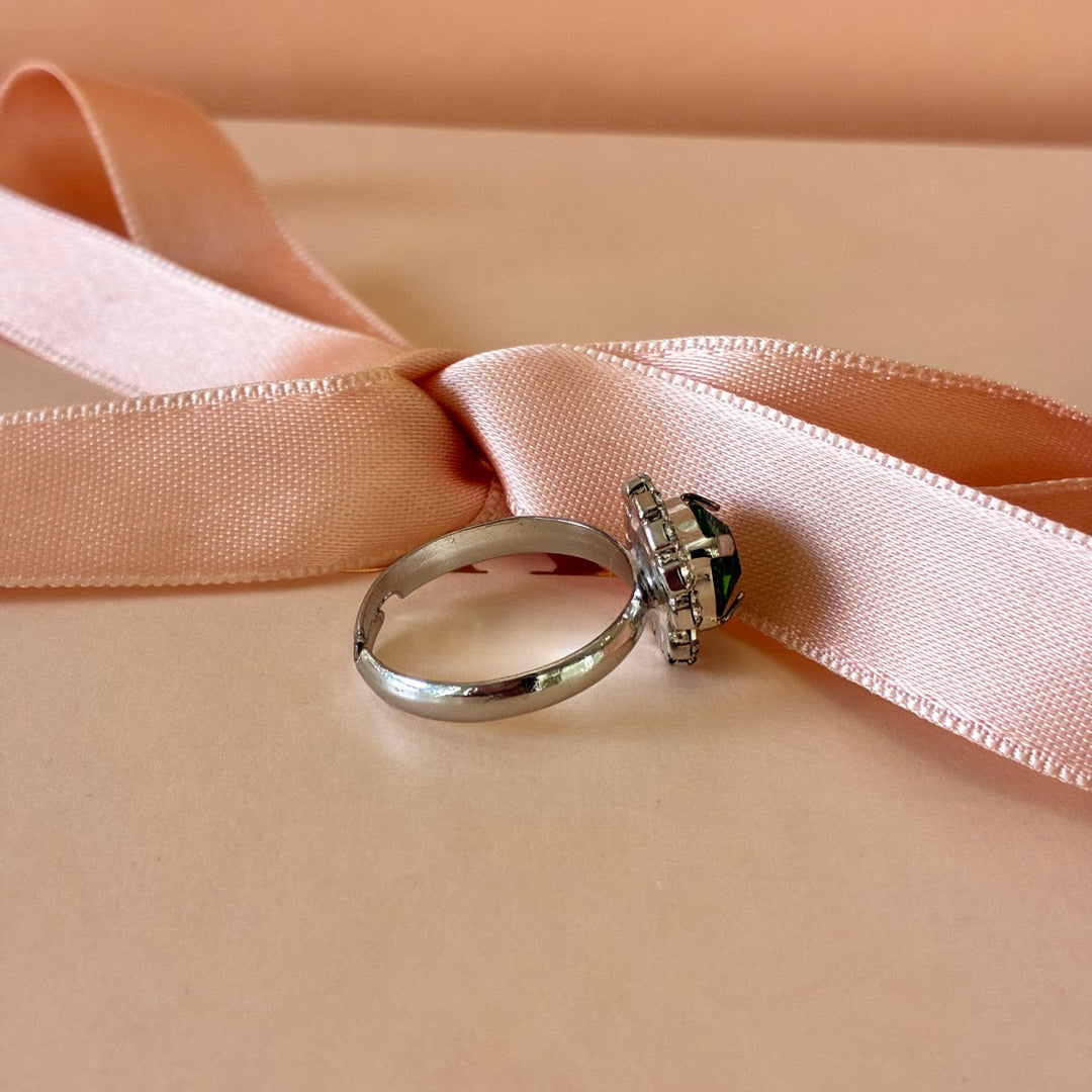 Dainty green Preciosa crystals silver set