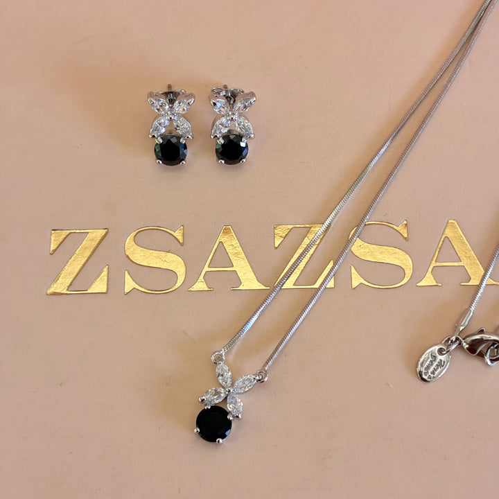 Black dainty flower pendant set