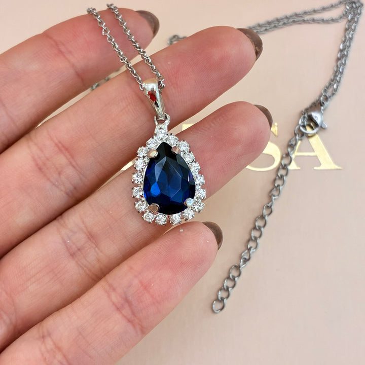 Navy blue Teardrop Preciosa crystals set