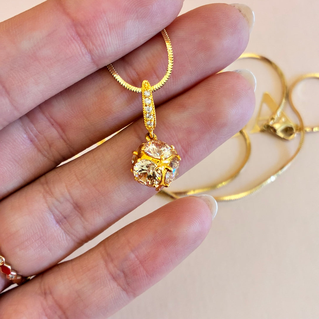 Peach zircone gold plated pendant